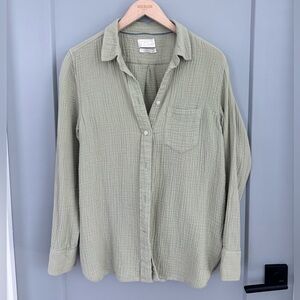 J crew women’s classic crinkle button down